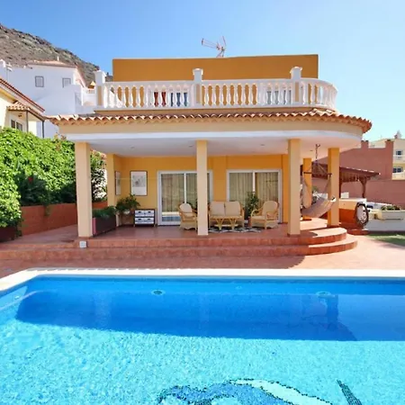 Fantastic Villa In Tenerife فيلة